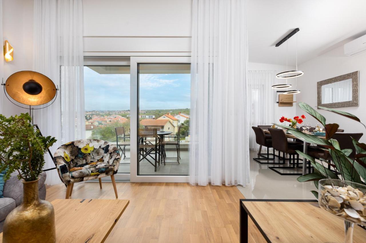 Apartment Muzini Malinska Bagian luar foto